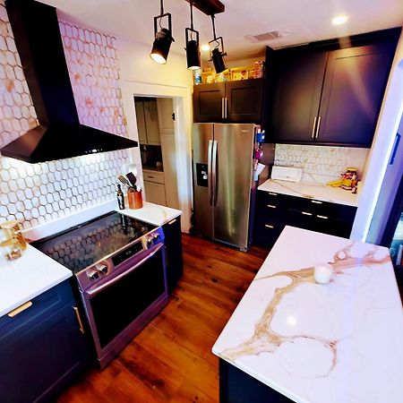 Artistic Design Space For Any Solo Traveler St. Petersburg Esterno foto